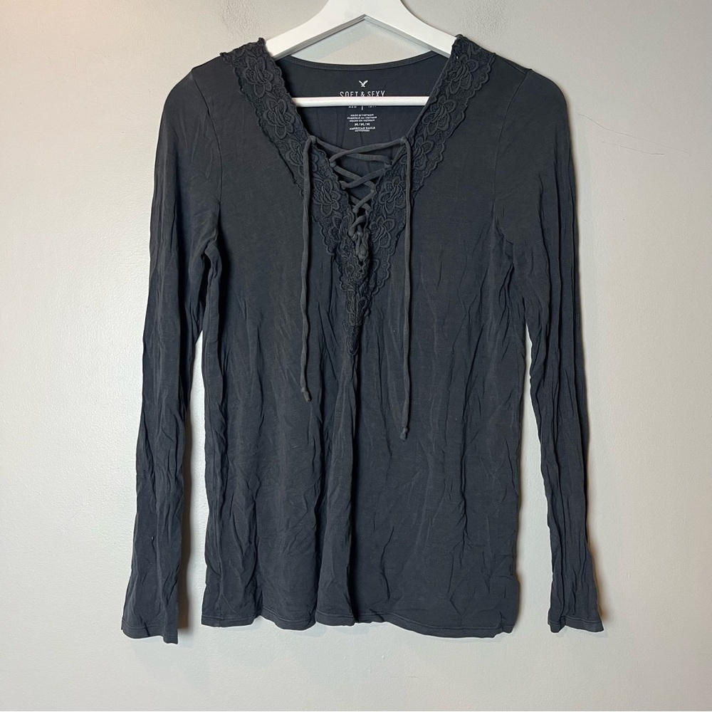 American Eagle Outfitters Soft & Sexy V-Neck Lace Up Long Sleeve Tee‎ Med